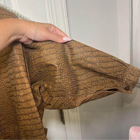 Winlit Genuine Leather Jacket - Picture 6 of 11